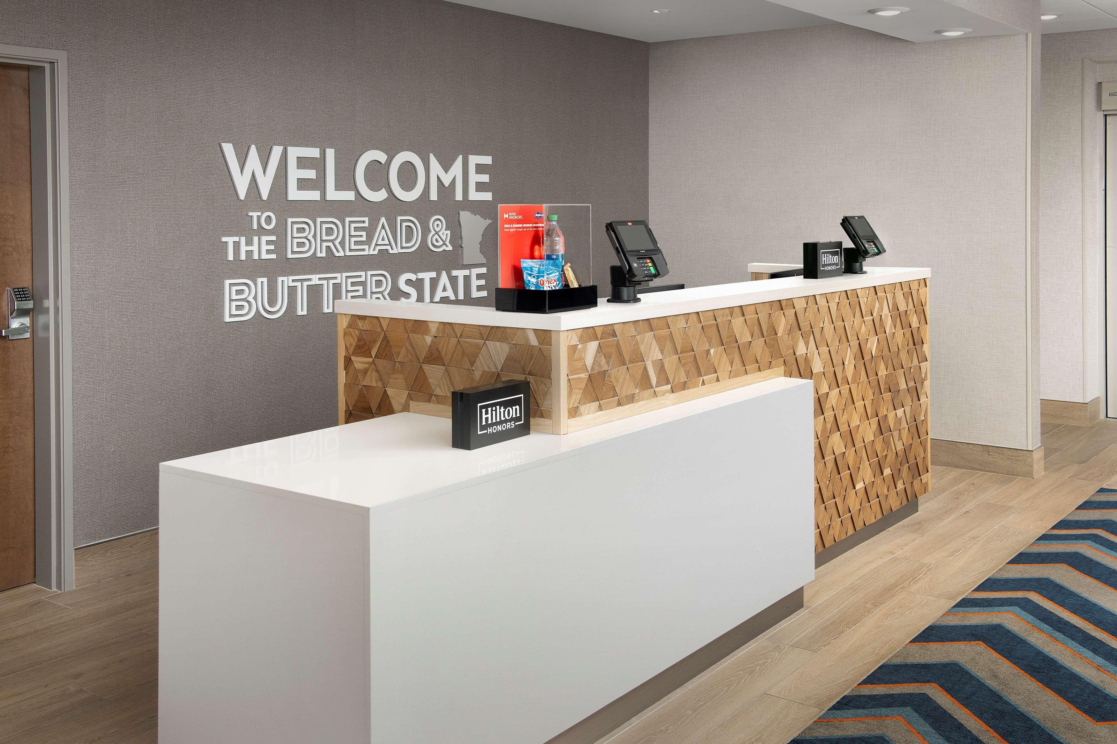Hampton Inn Warroad, Mn Ngoại thất bức ảnh